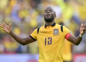 Ecuador derrota 2-1 a Venezuela y pone un pie en Mundial 2026