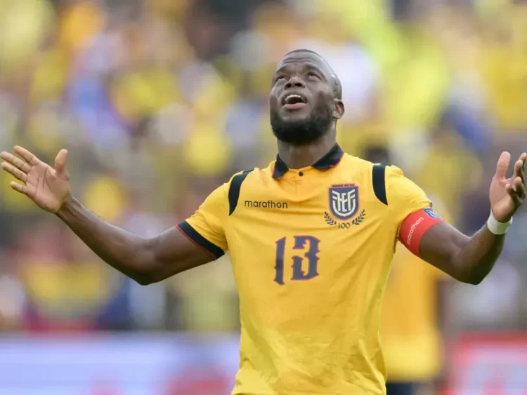 Ecuador derrota 2-1 a Venezuela y pone un pie en Mundial 2026