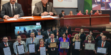 Obtiene la UAT nuevas acreditaciones que consolidan su calidad educativa