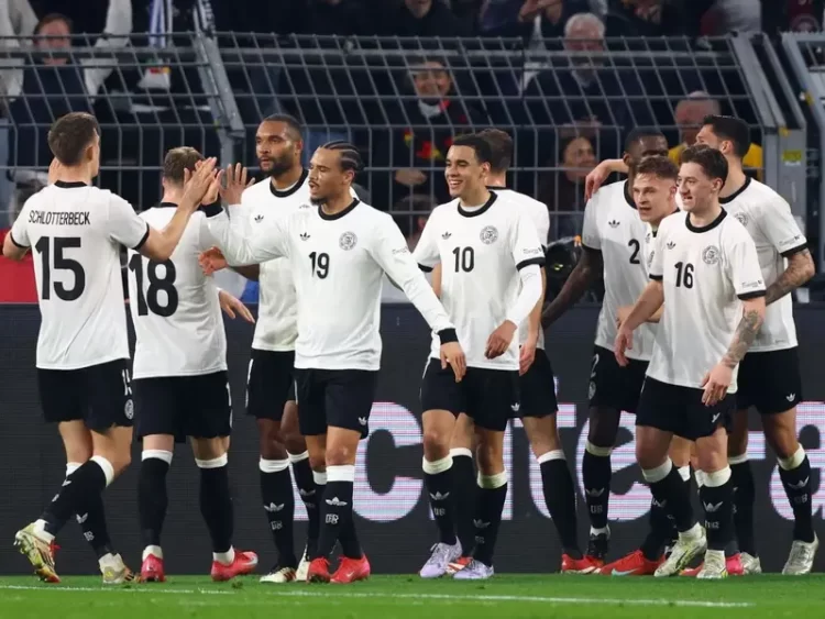 Alemania derrota 5-4 global a Italia y la elimina de Liga de Naciones