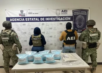 Narcos huyen de la policía y abandonan 16 kilos de fentanilo en Cd. Juárez
