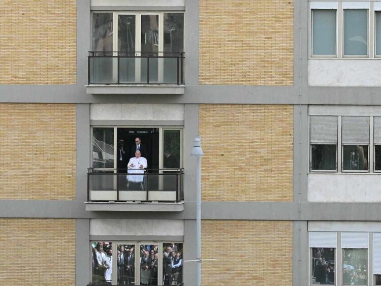 Este fue el mensaje del Papa Francisco tras ser dado de alta del hospital