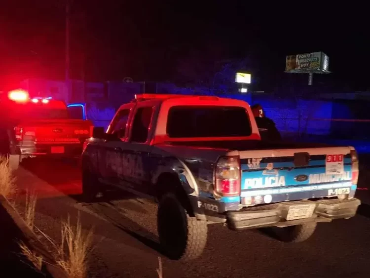 Sicarios acribillan a siete jóvenes en granja donde había peleas de gallos y alcohol en Chihuahua 