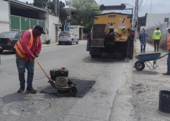 Intensifica Gobierno de Victoria limpieza y bacheo de principales avenidas.