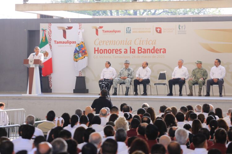Entrega gobernador Américo Villarreal 16 nuevas ambulancias al sector salud de Tamaulipas