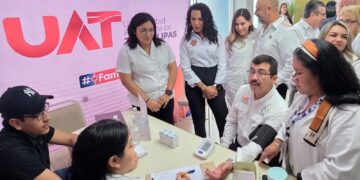 La UAT y el Congreso Itinerante realizan brigada médica universitaria en Nuevo Laredo