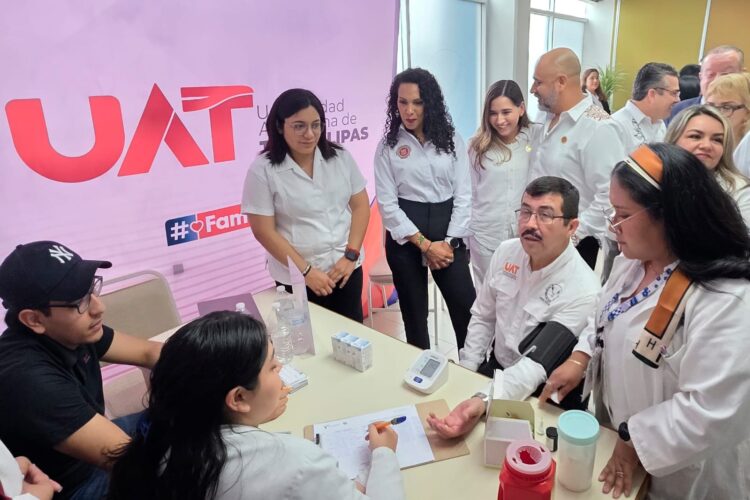 La UAT y el Congreso Itinerante realizan brigada médica universitaria en Nuevo Laredo