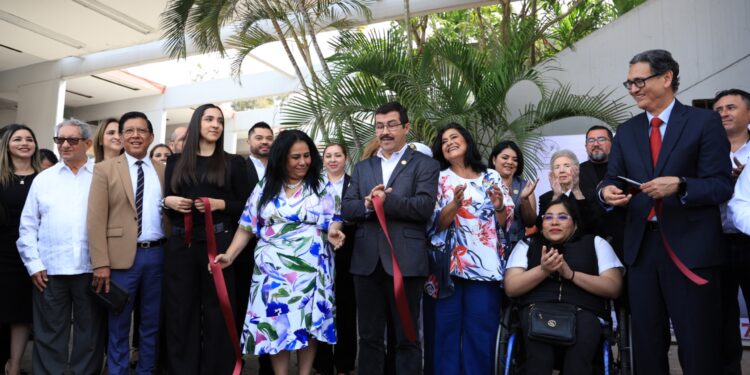 Preside rector Dámaso Anaya firma de convenio UAT y TRIELTAM