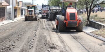 Amplía gobierno de Américo Villarreal Programa Estatal de Bacheo en colonias de Victoria