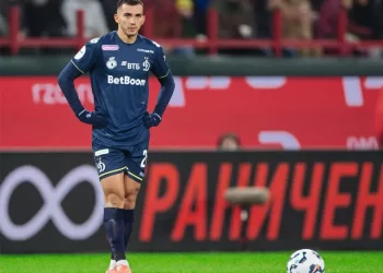 Golazo del mexicano Luis Chávez en el 5-1del Dinamo de Moscú sobre Orenburg