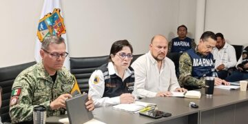 Auxilian a mil 937 personas y remolcan 263 vehículos en emergencia por inundación en Reynosa