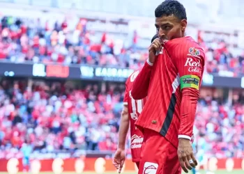 Toluca derrota 3-2 a Pachuca con un golazo de Alexis Vega