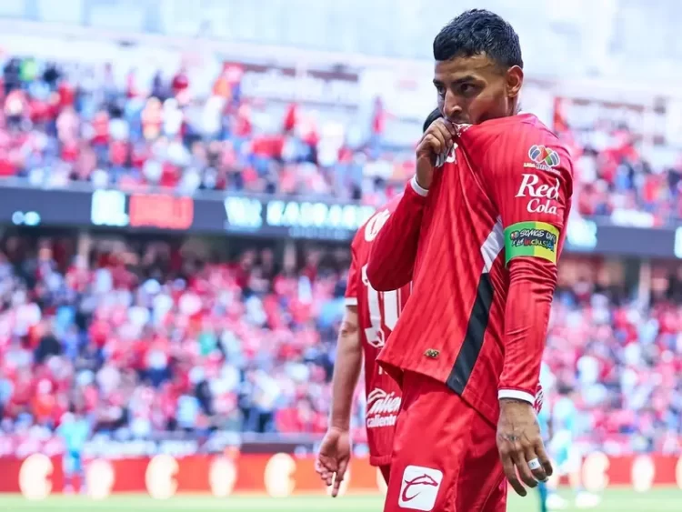 Toluca derrota 3-2 a Pachuca con un golazo de Alexis Vega