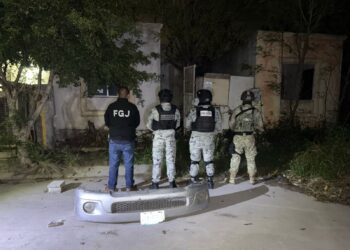 Catean vivienda en Reynosa por narcomenudeo y desmantelamiento de auto