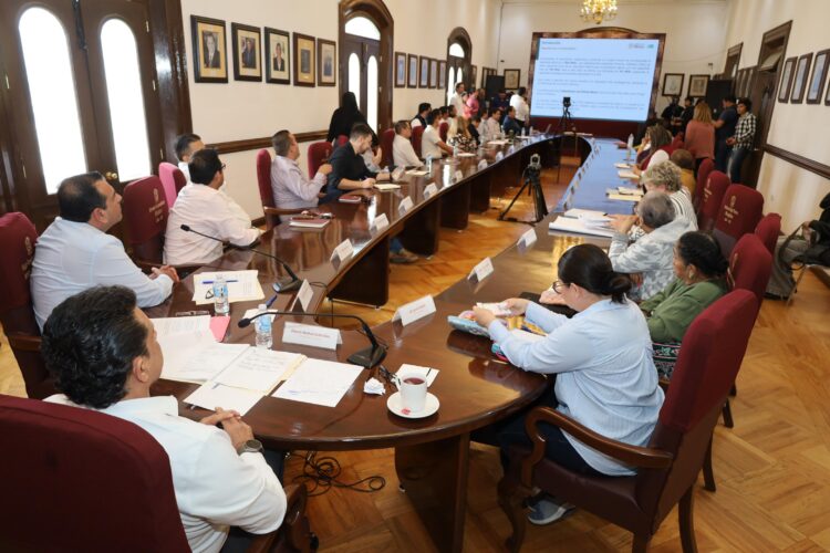 Acuerdan Municipio y CFE proyecto en beneficio de 116 mil usuarios.