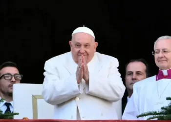 ‘¡Gracias a todos! Yo también rezo por vosotros’: Papa Francisco a fieles