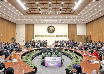 El gobierno no podrá fomentar el voto judicial; INE emite nuevos lineamientos