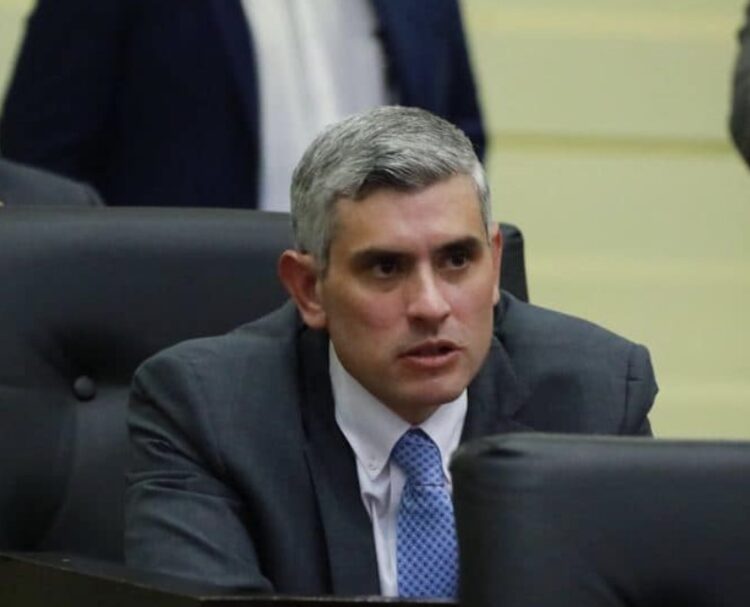 Plantea Diputado de MC revisión constitucional para reglamentar derecho al cuidado de personas