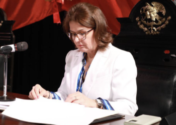 Plantea Rosario González más recursos para atender rezagos en escuelas públicas