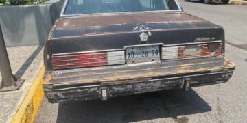 Casi el 60 % de autos de Victoria circulan con placas vencidas, incluidas patrullas