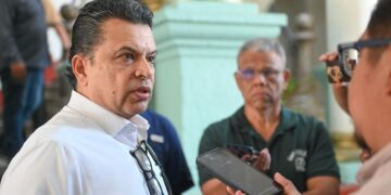 Agradece alcalde Gattás al gobernador instalación de semáforos inteligentes en Cd. Victoria