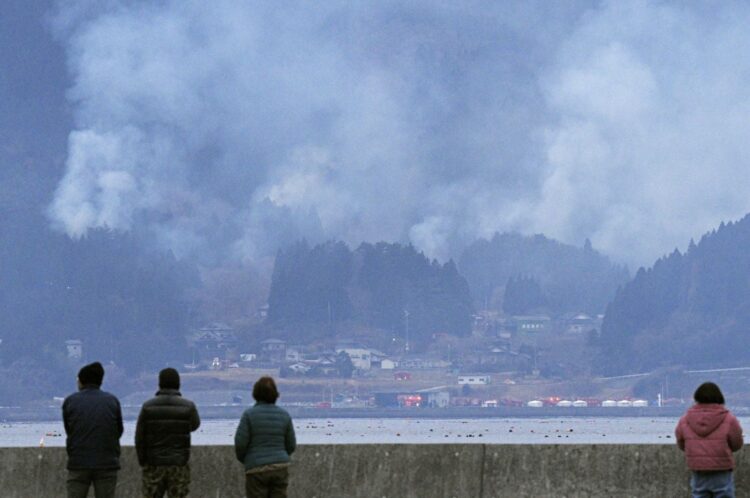 Japón enfrenta su peor incendio forestal en 50 años; arrasa 2 mil 600 hectáreas