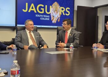 Reafirma rector de la UAT colaboración con South Texas College