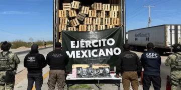 Detienen en Sonora a sujeto con pastillas y fentanilo oculto entre nopales