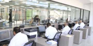 Plantean elevar a 20 días descanso por paternidad a burócratas de Tamaulipas