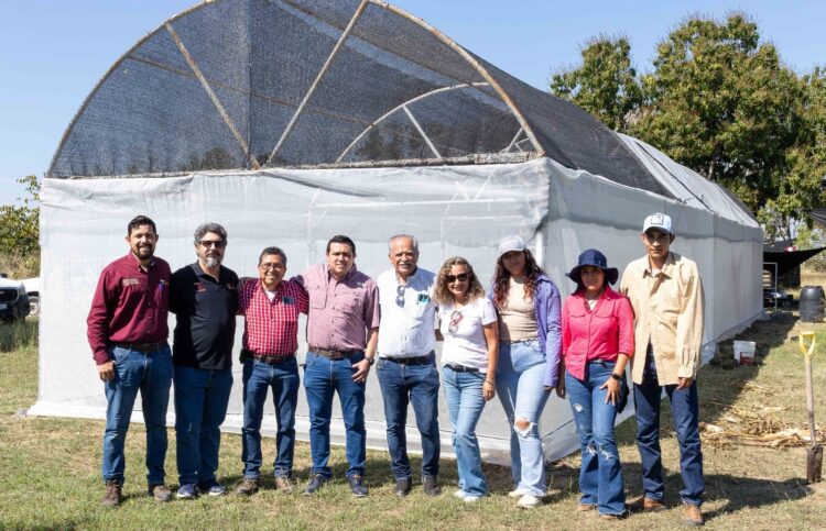 Reciben estudiantes del Tecnológico El Mante asesoría en técnicas de sistemas de agricultura protegida