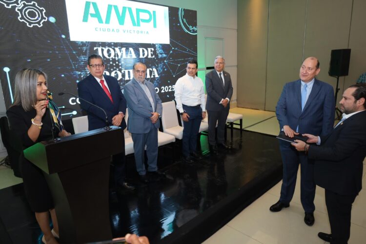 Se compromete Gattás a trabajar en equipo con sector inmobiliario de Victoria