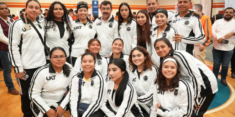 Inaugura Rector los Juegos Interzonas UAT 2025