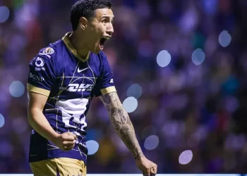Pumas de la UNAM remonta y se impone 3-1 al Puebla