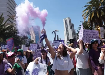 Más de 200 mil mujeres asistieron a la marcha del 8M en la CDMX; hubo saldo blanco