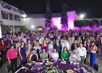 Rinde Gobierno Municipal homenaje a cinco mujeres victorenses destacadas.
