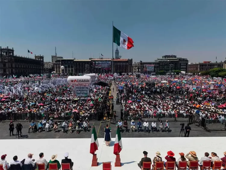 Asistieron 350 mil personas a asamblea informativa de Sheinbaum en zócalo de la CDMX
