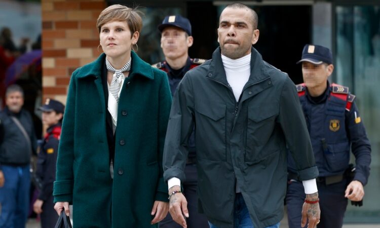 Tribunal absuelve a Dani Alves tras 14 meses en prisión