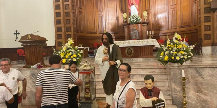 Reliquias de San Judas Tadeo se despiden en Catedral de Cd. Victoria, tras su paso por la Diócesis