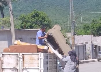 Inician descacharre en colonias de Cd. Victoria para prevenir el dengue