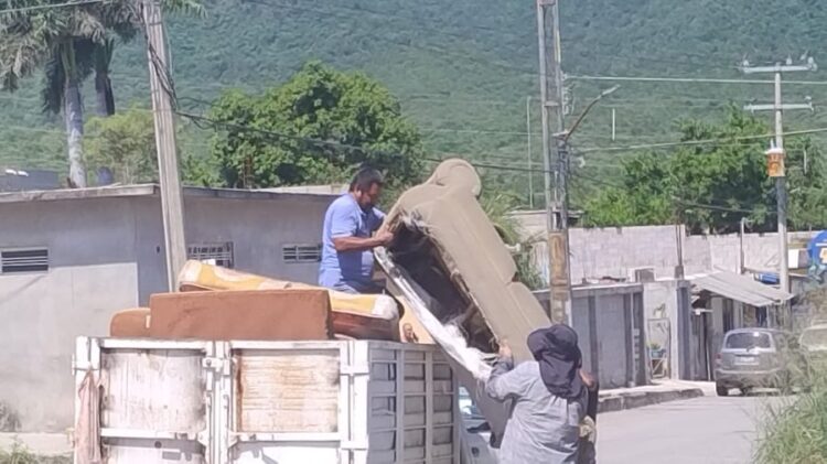 Inician descacharre en colonias de Cd. Victoria para prevenir el dengue