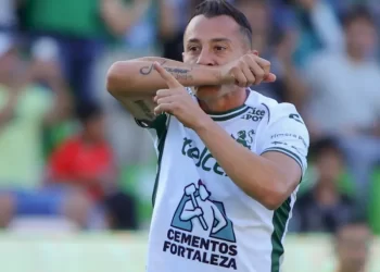  León gana 1-0 al Puebla con gol de Andrés Guardado