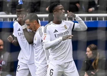 Real Madrid vence 1-0 al Alavés, pero Mbappé fue expulsado