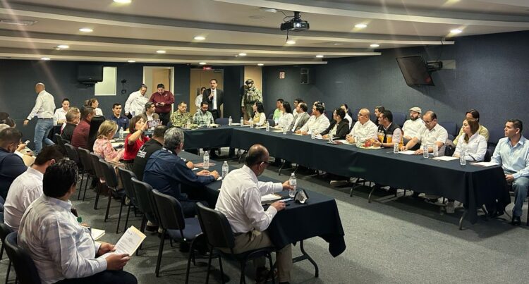 Llama Salud Tamaulipas a prevenir accidentes viales, en sitios turísticos y hogares; atendió 14 mil en 2024