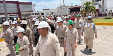 Protestan sindicalizados por la muerte de un obrero en la Refinería de Cd. Madero