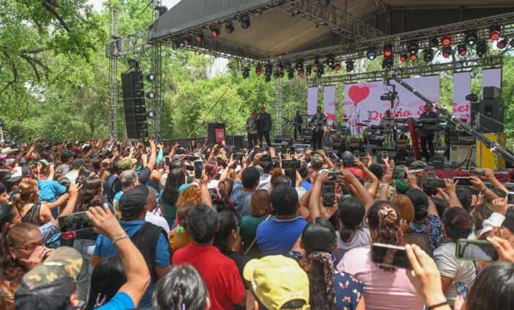Grupo Vayven del Amor hace vibrar a cientos de familias victorenses en San Marcazo 2025
