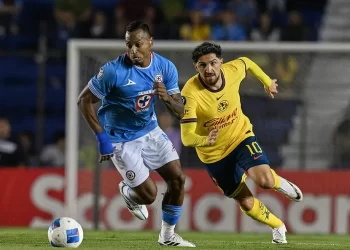 América y Cruz Azul empatan 0-0 y dejan todo para la vuelta en Concachampions