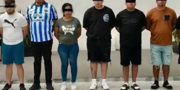 Detienen a ocho de grupo criminal sobre la autopista Monterrey-Saltillo