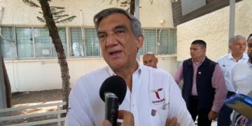 Comparecen policías que participaron en la detención del Delegado del IMSS