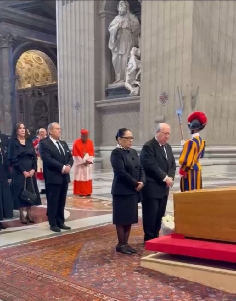 El Papa Francisco fue un líder social: Rosa Icela Rodríguez