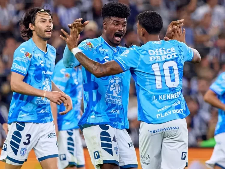 Pachuca derrota 2-1 a Rayados y enfrentará al América en Liguilla